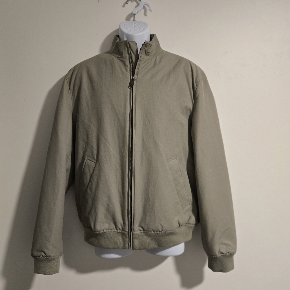 Zara Green Bomber Jacket with Ribbed Collar and Elastic Cuffs